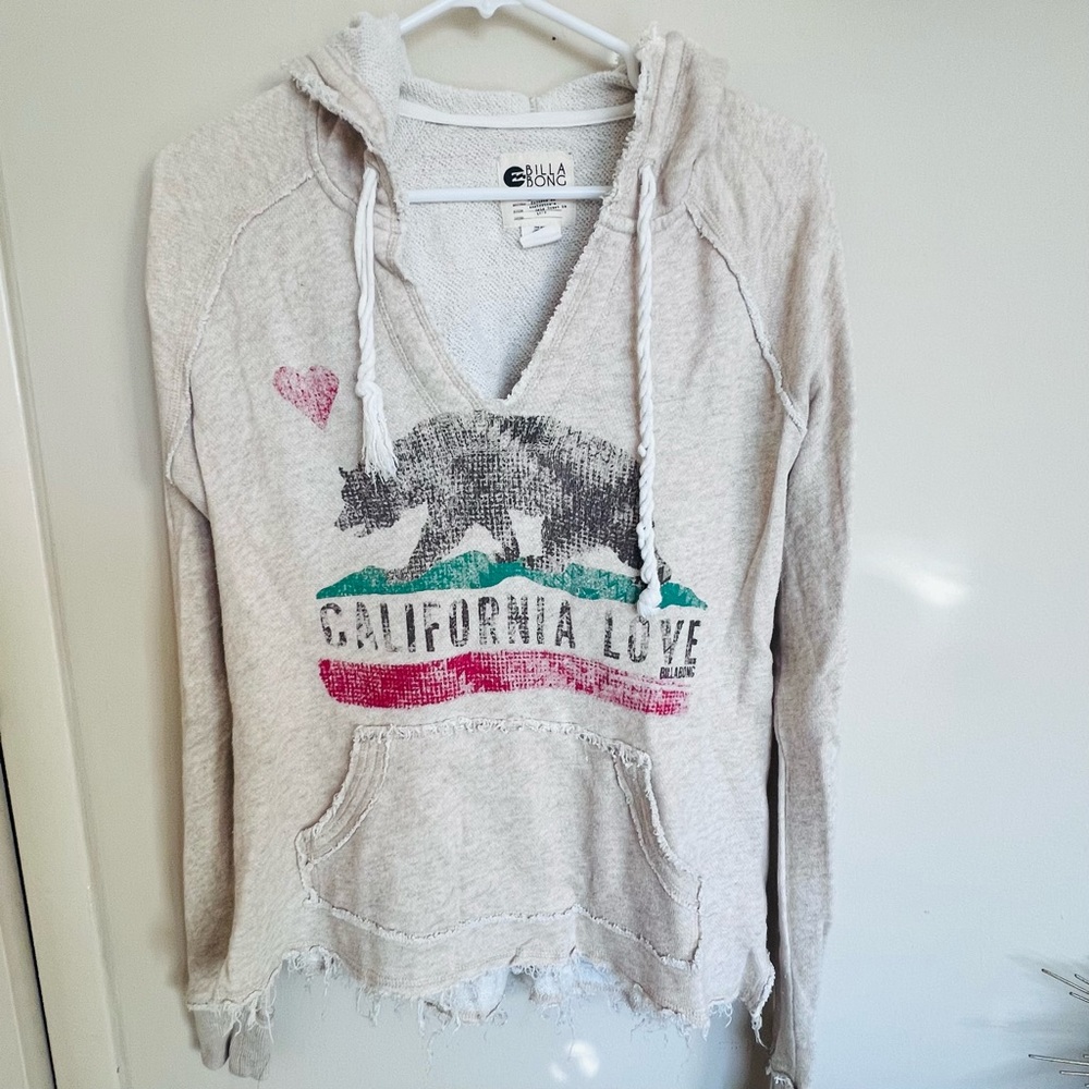 Billabong Women's Cream Hoodie Sweater size M